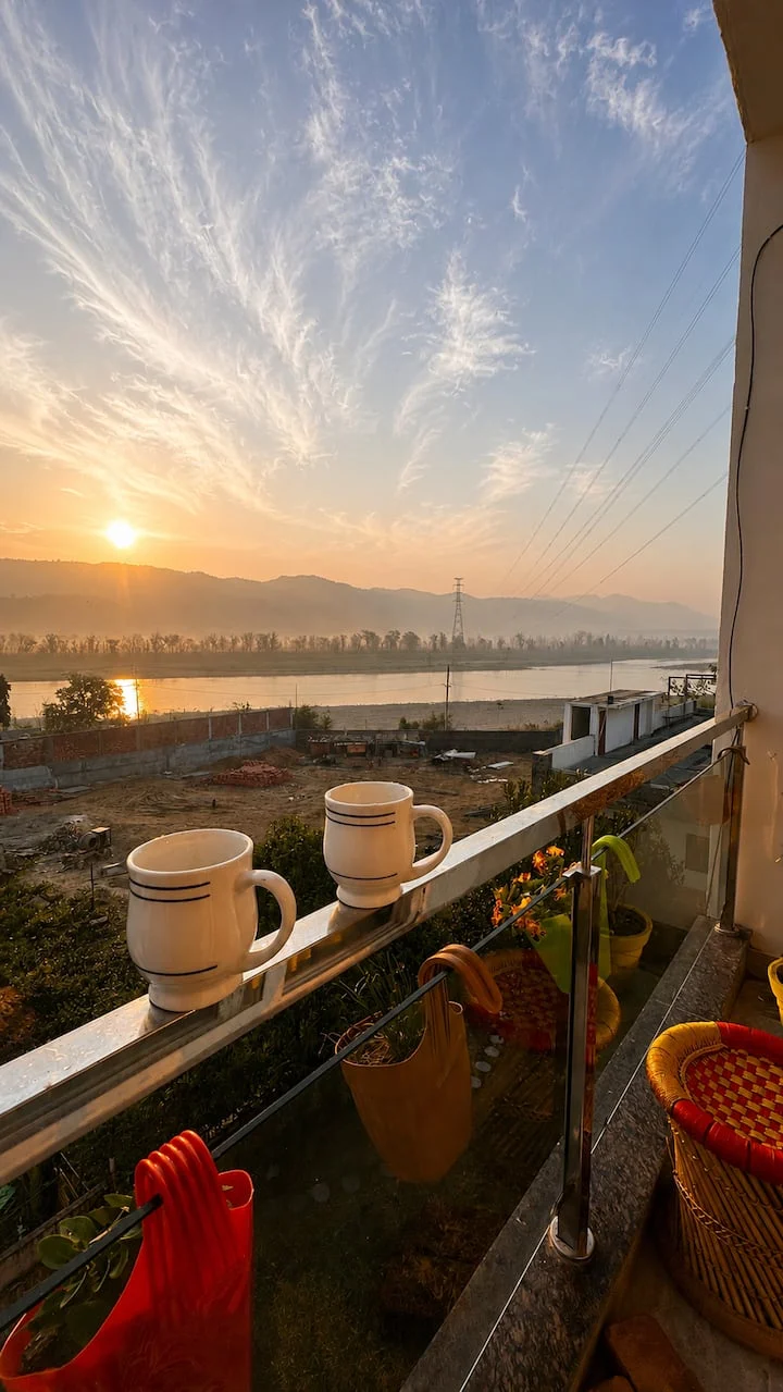 A peaceful riverside aarti experience near Rishikesh